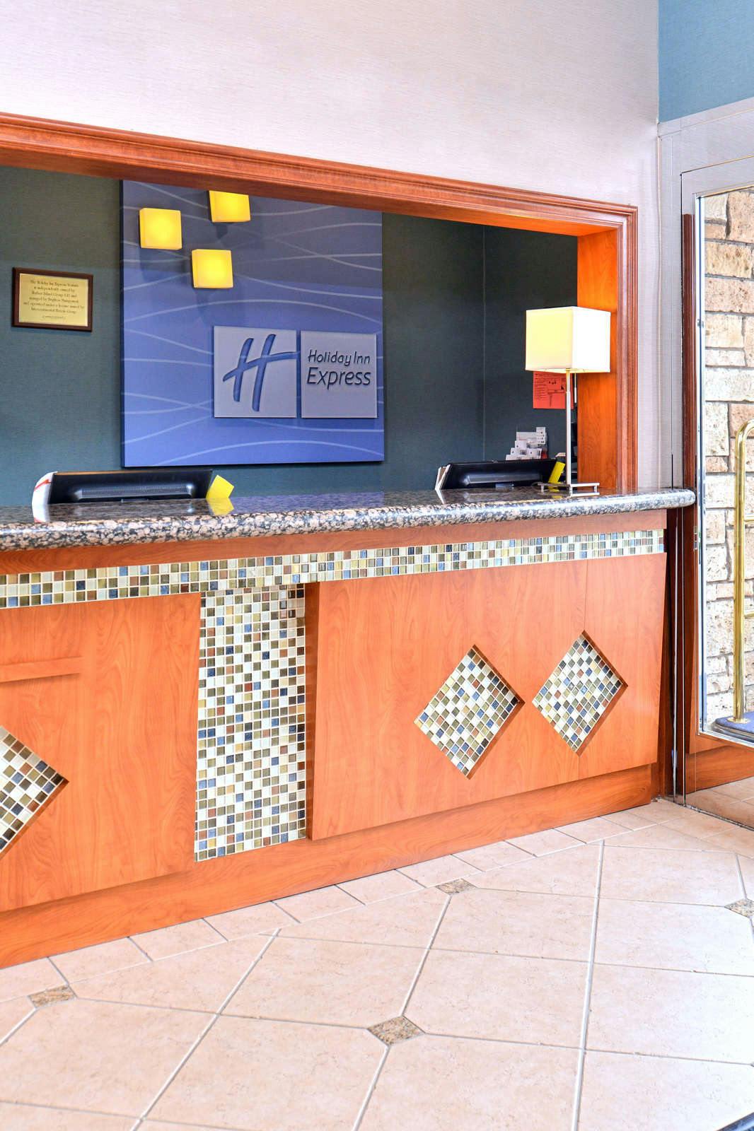 Hotel Holiday Inn Express Hotel & Suites Ventura Harbor photo 5