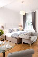 Hotel Edinburgh Castle Apartments and Suites photo 2