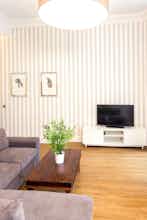 Hotel Edinburgh Castle Apartments and Suites photo 4