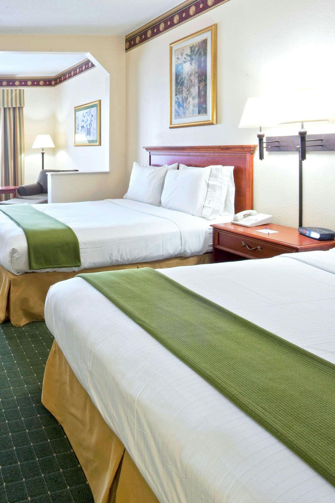 Hotel Holiday Inn Express Hotel & Suites Orlando International Airport photo 5