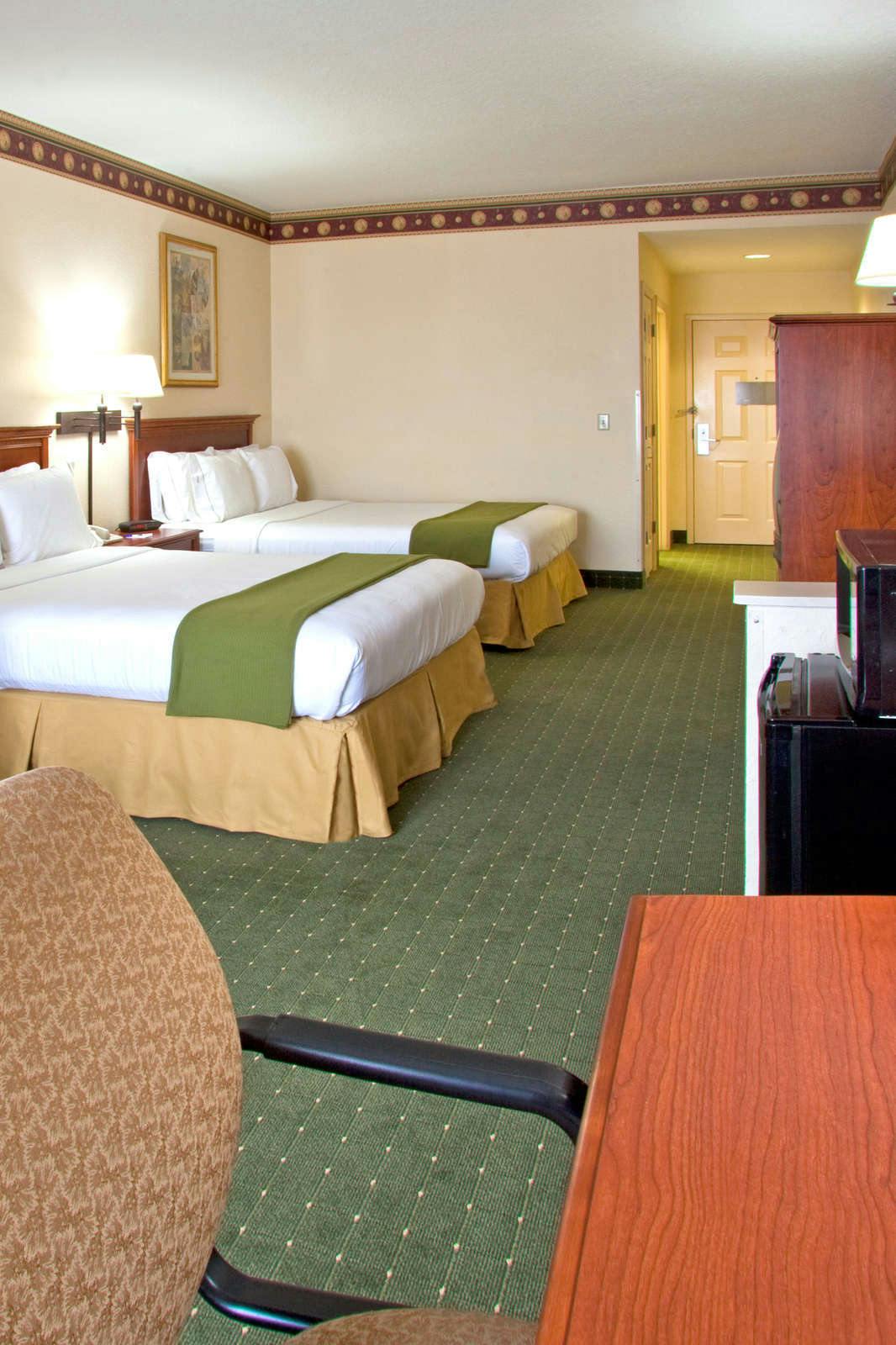 Hotel Holiday Inn Express Hotel & Suites Orlando International Airport photo 4