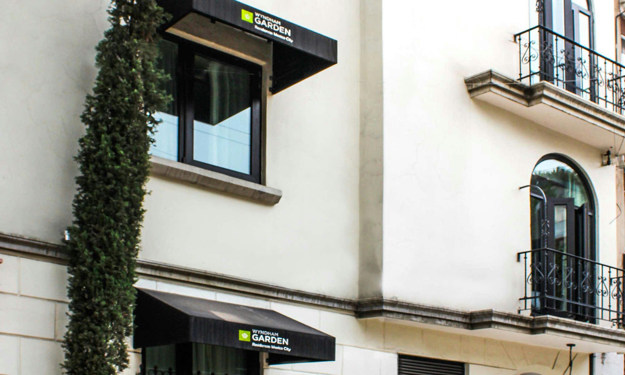 Senia Hotel