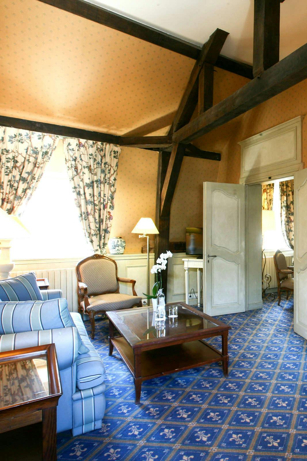 Hotel Chateau de Courcelles photo 2