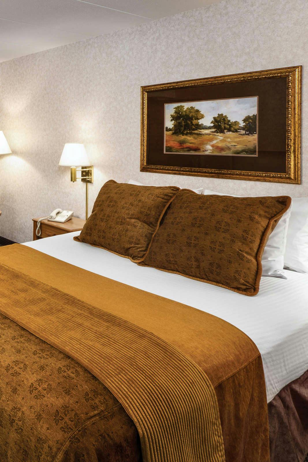 Hotel Ramkota Watertown photo 3