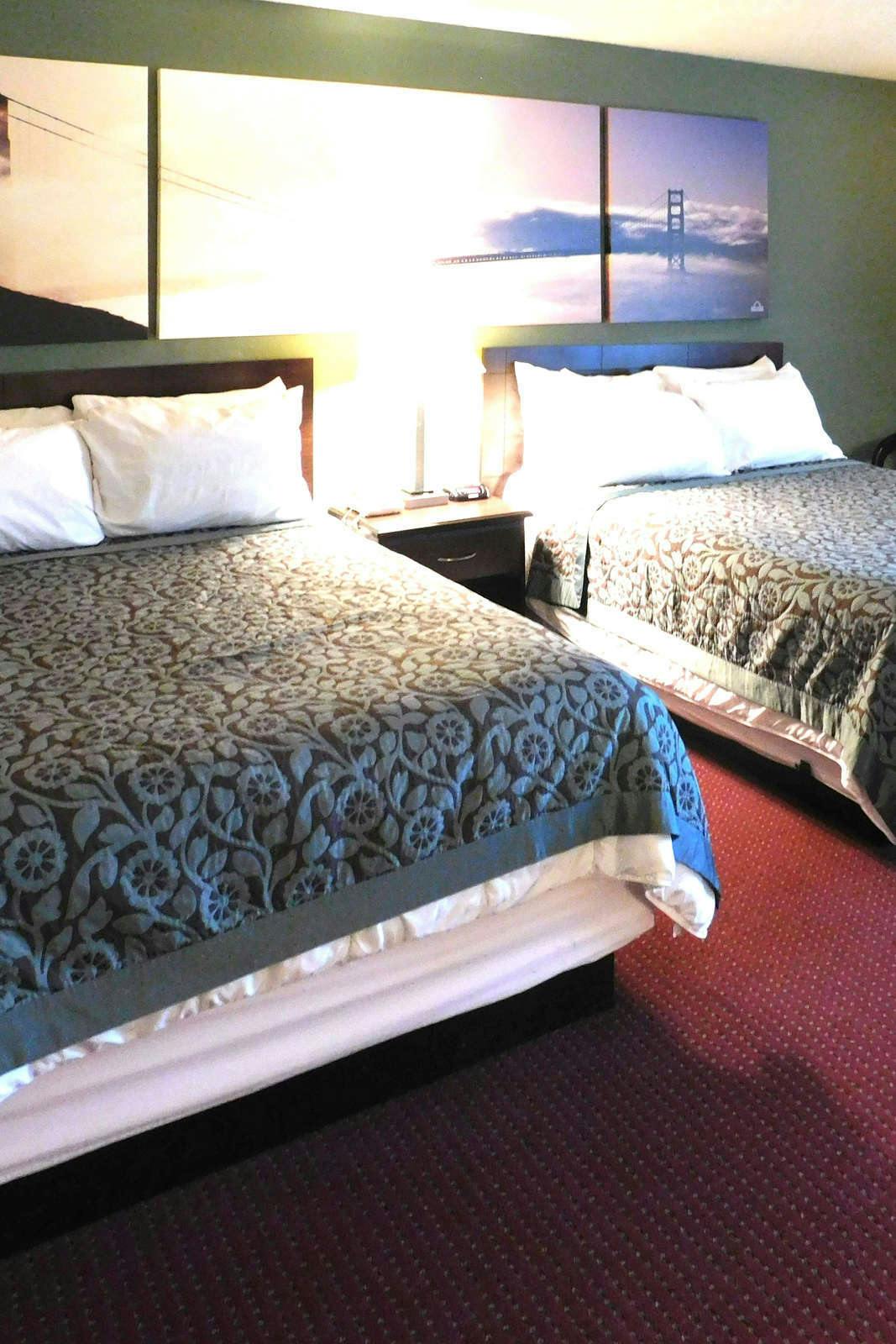 Hotel Days Inn by Wyndham Novato/San Francisco photo 1