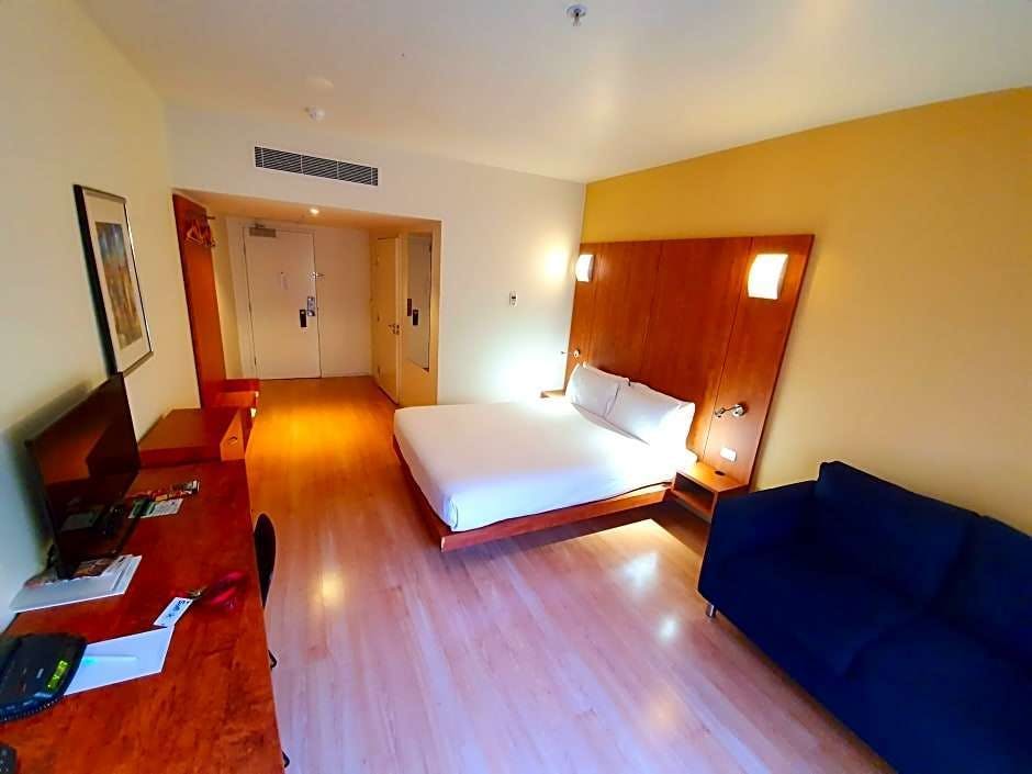 Hotel Ramada Encore Dandenong photo 4