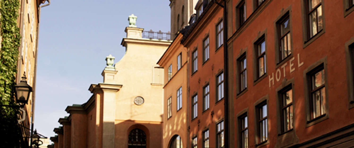 Lady Hamilton Apartments