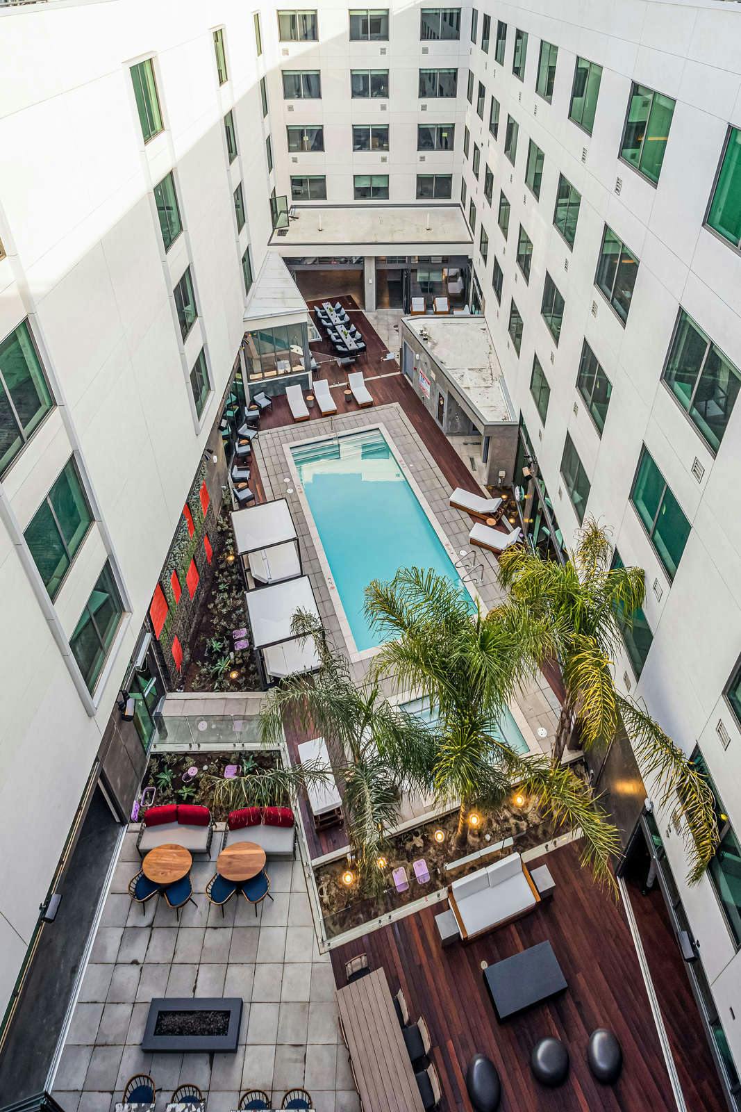 Hotel Shashi Hotel Mountain View, an Urban Resort photo 2