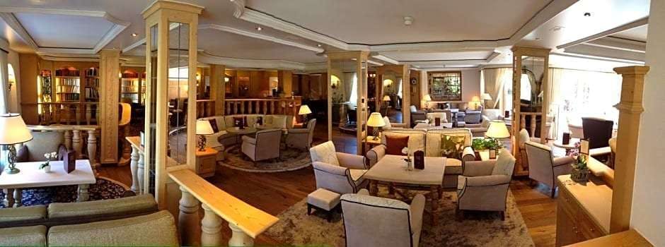 Hotel Romantik Hotel Schweizerhof photo 3