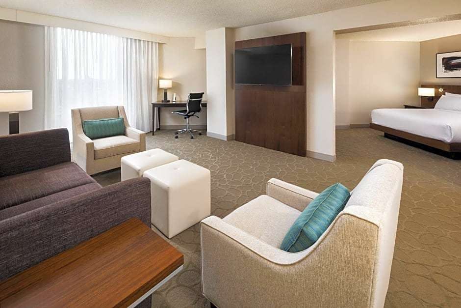 Hotel Delta Hotels by Marriott Minneapolis Northeast photo 5