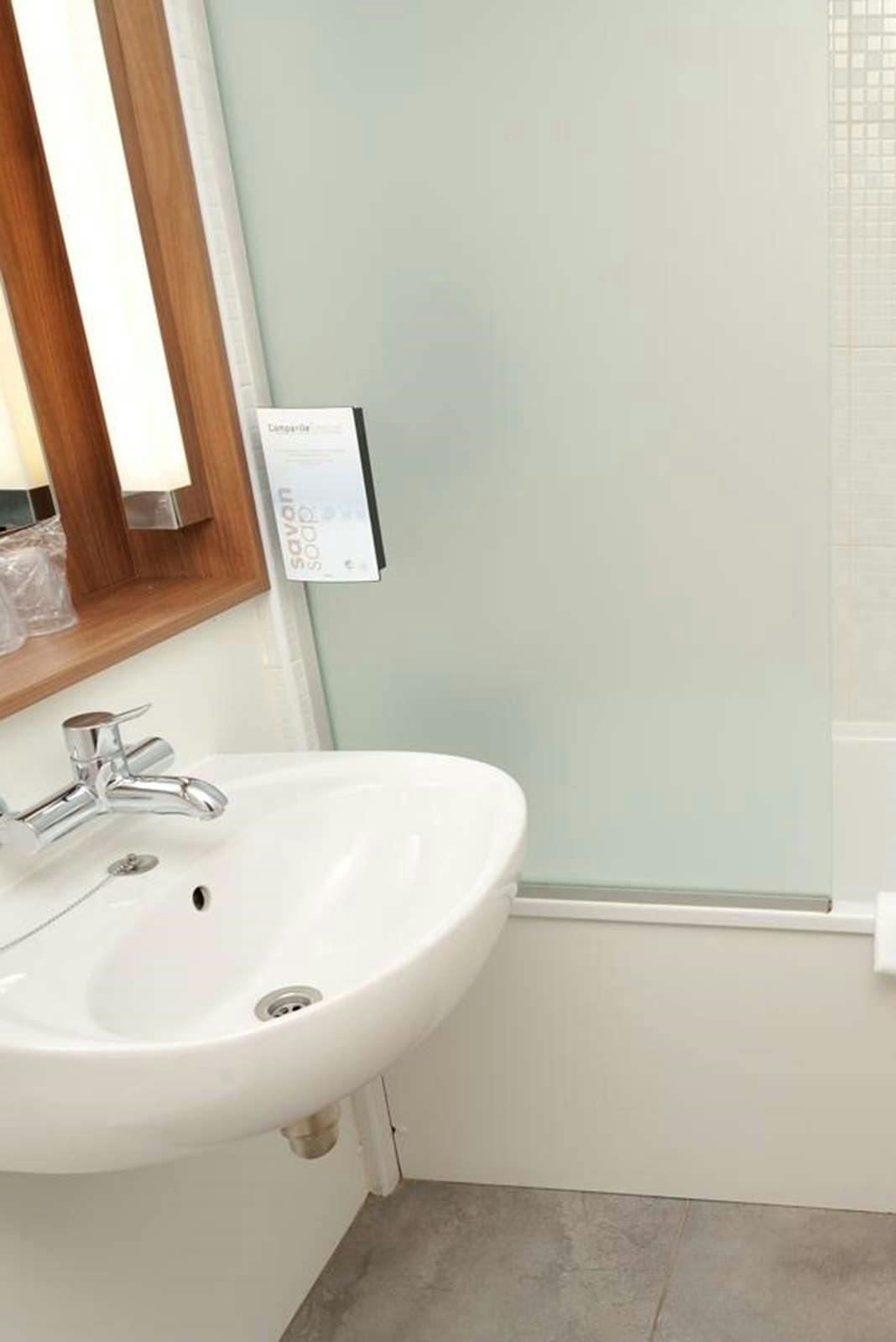 Hotel Campanile Toulouse - Blagnac Aéroport photo 5