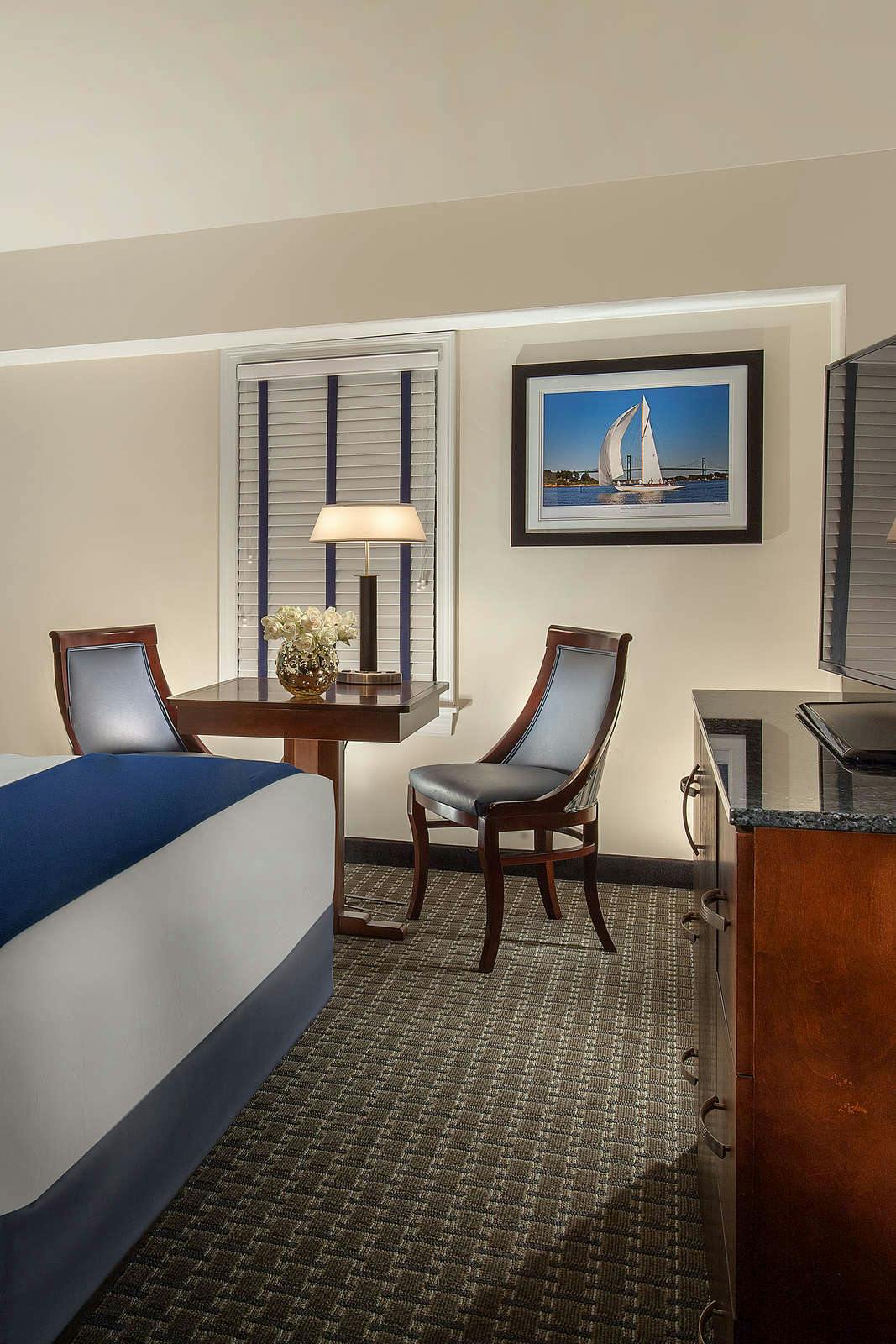 Hotel Bristol Harbor Inn photo 2