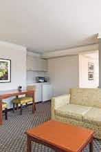 Hotel La Quinta Inn & Suites New Orleans Airport photo 5