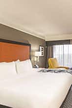 Hotel La Quinta Inn & Suites New Orleans Airport photo 2