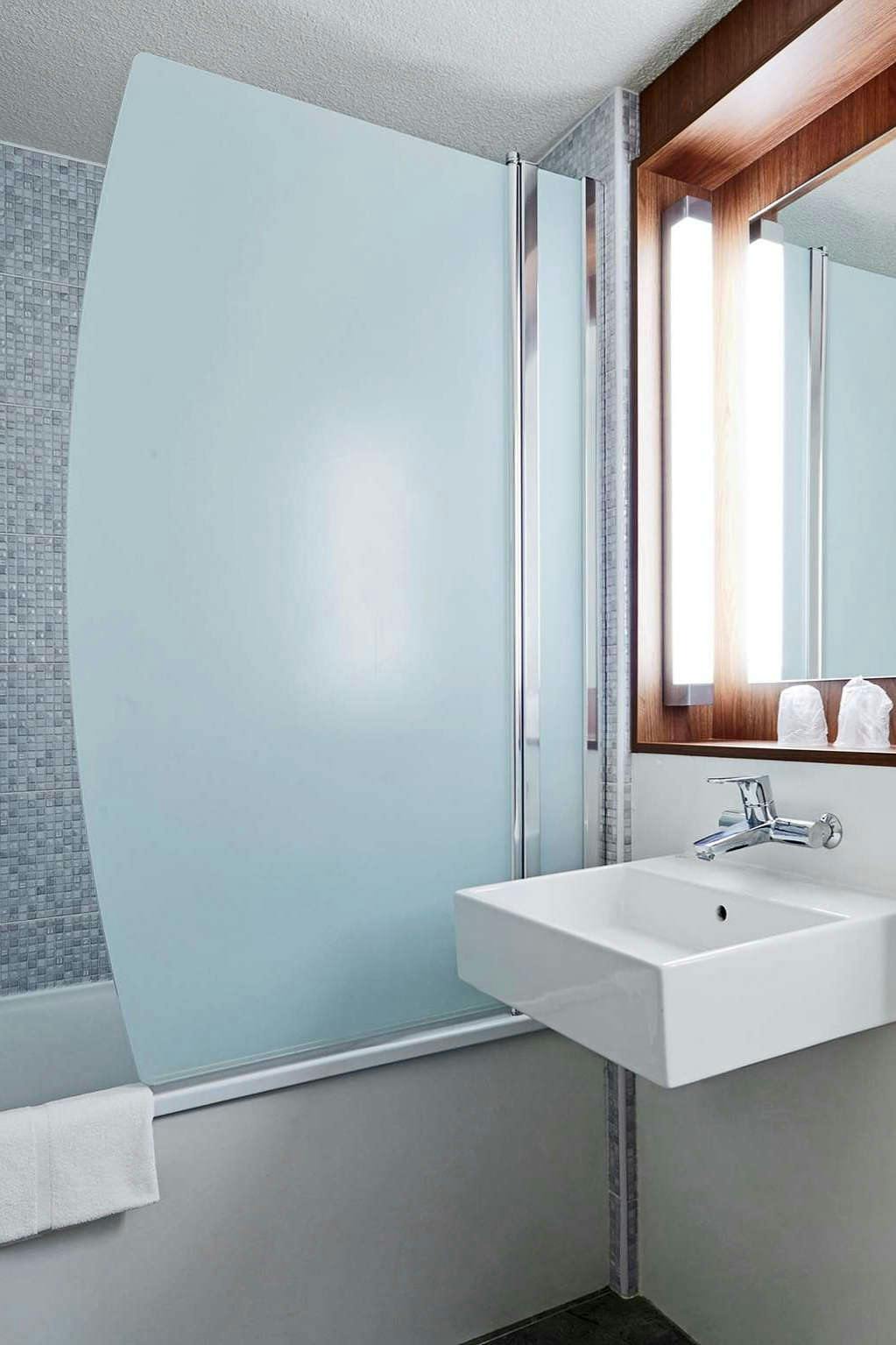 Hotel Campanile Aix En Provence Est - Meyreuil photo 3