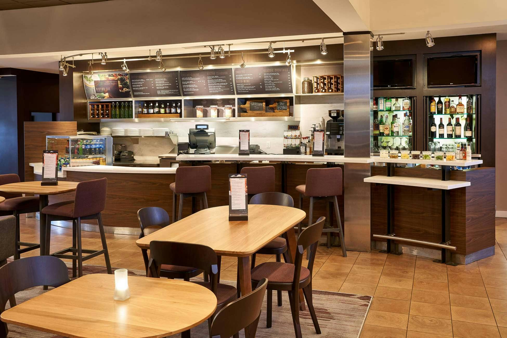 Hotel Sonesta Select Miami Lakes photo 5