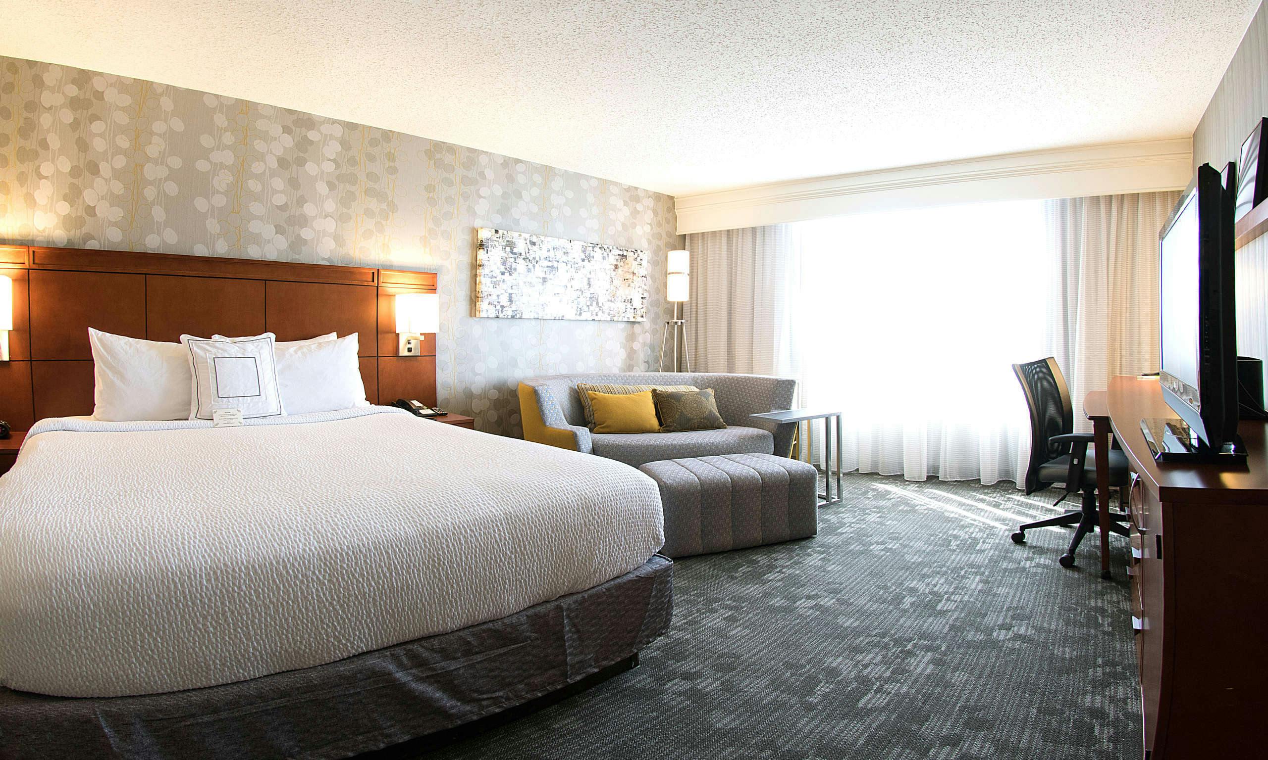 COURTYARD BY MARRIOTT WATERBURY