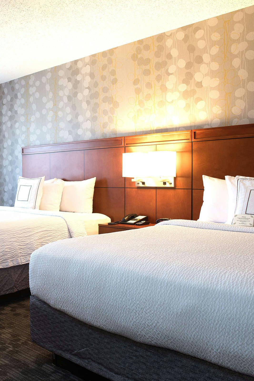 Hotel COURTYARD BY MARRIOTT WATERBURY photo 2