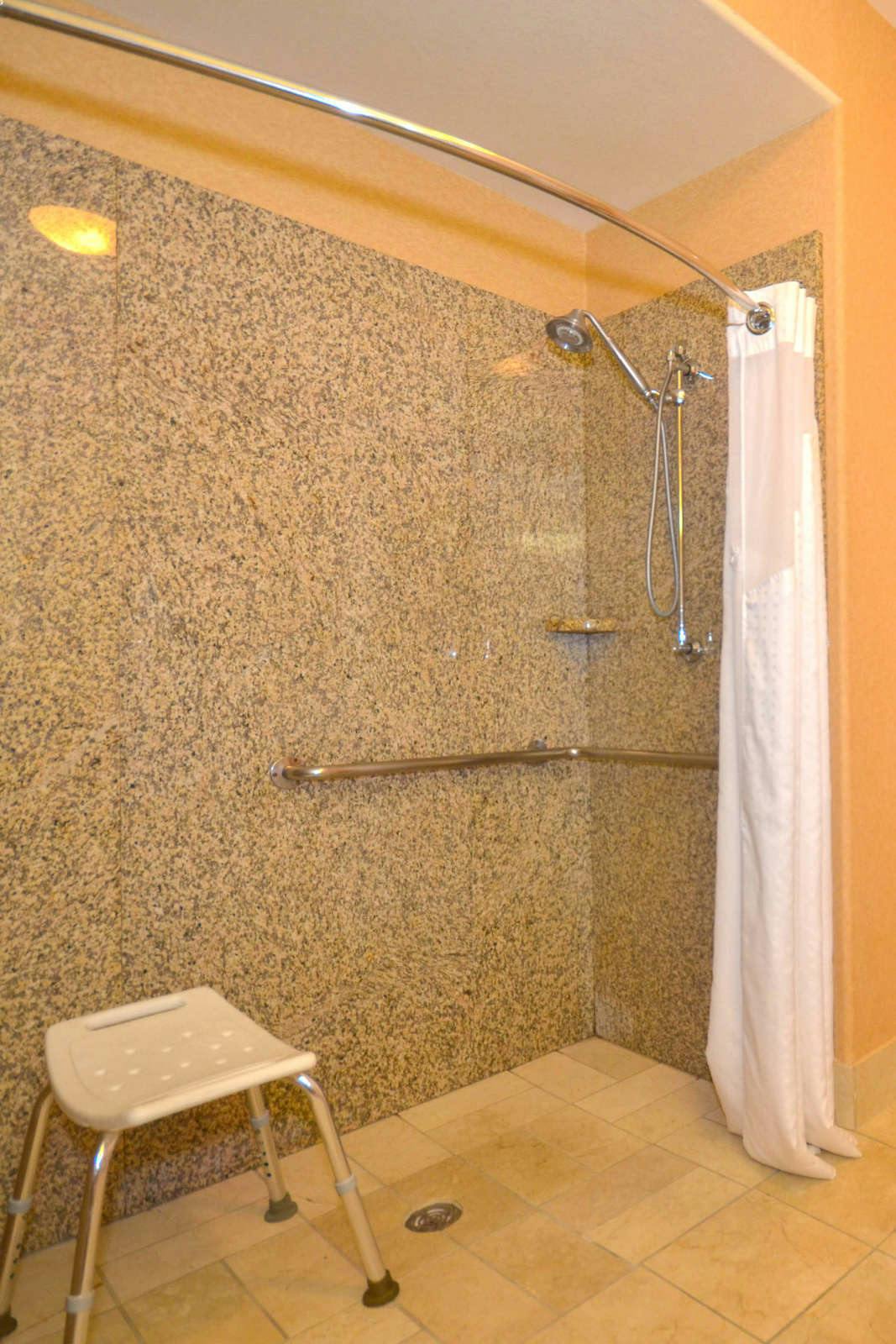 Hotel Holiday Inn Express Las Vegas Nellis photo 4