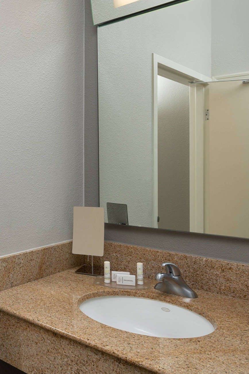 Hotel Sonesta Select Miami Lakes photo 4