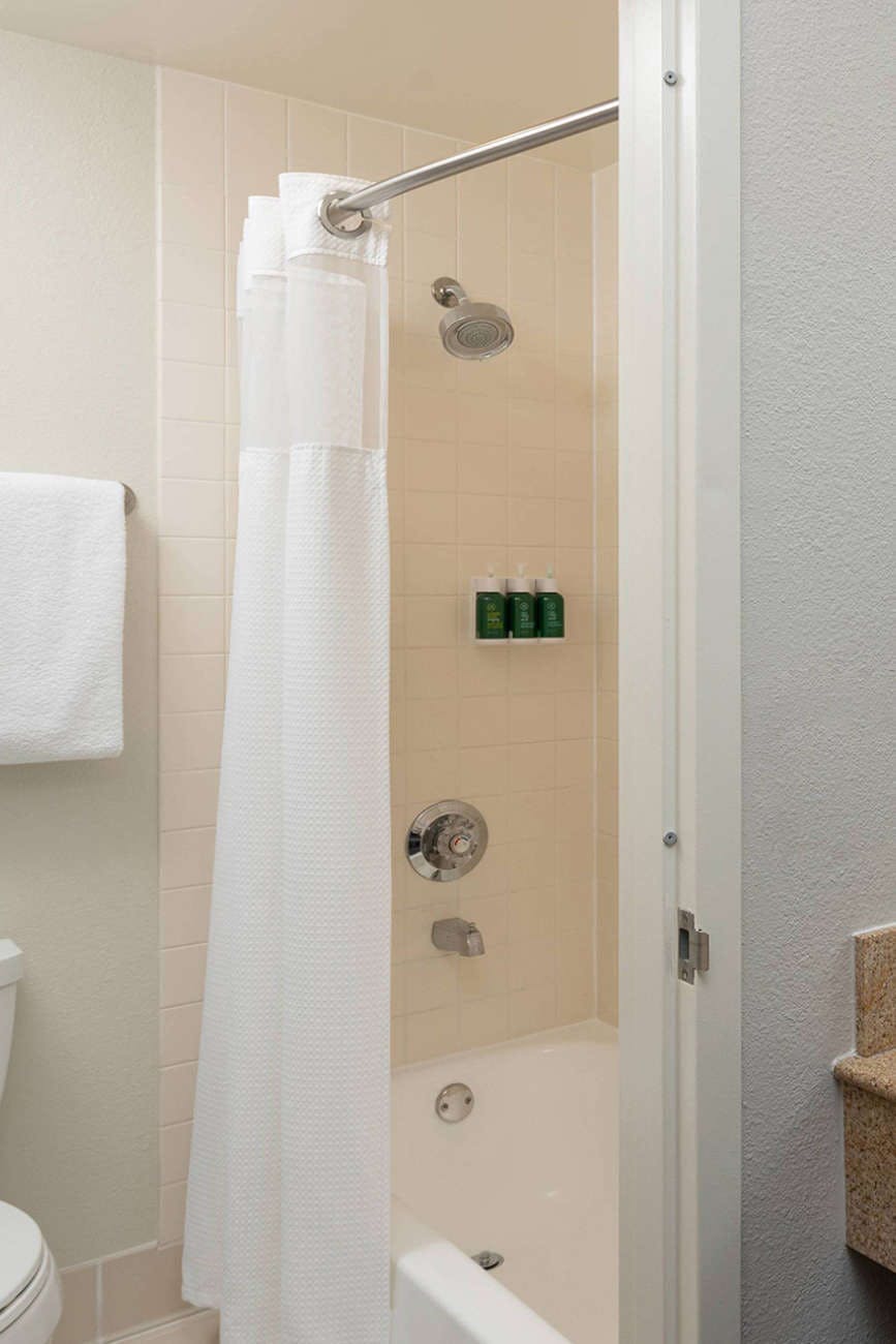 Hotel Sonesta Select Miami Lakes photo 3