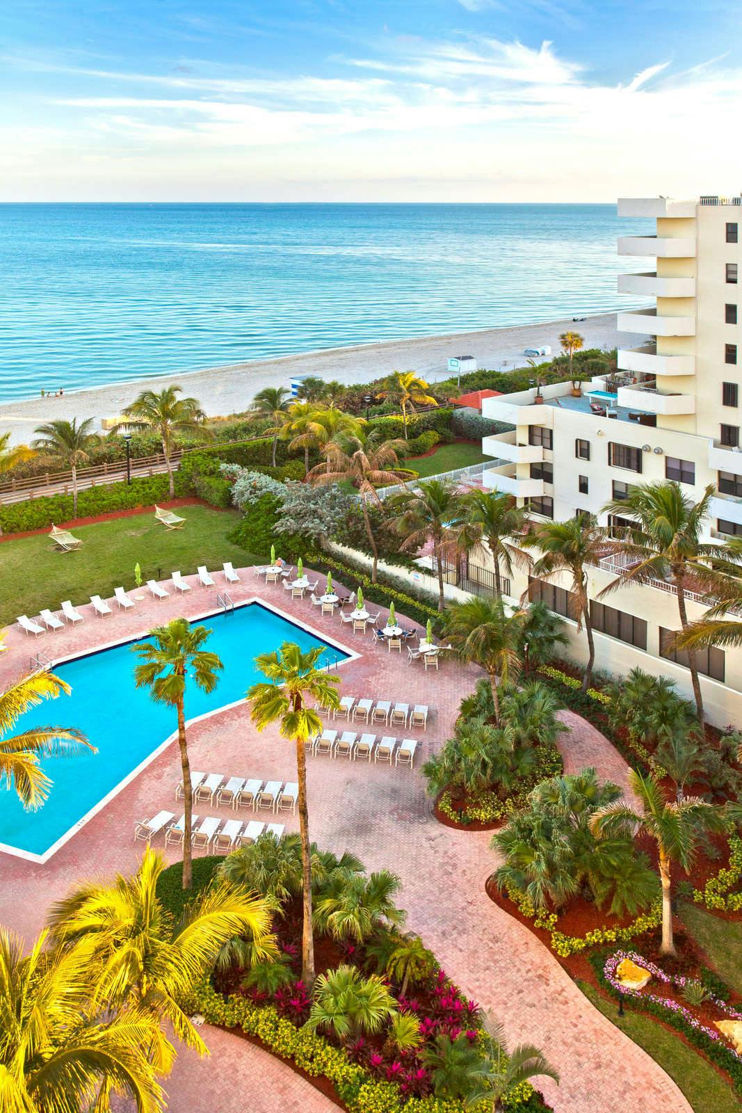 Hotel Holiday Inn Miami Beach-Oceanfront, an IHG Hotel photo 1