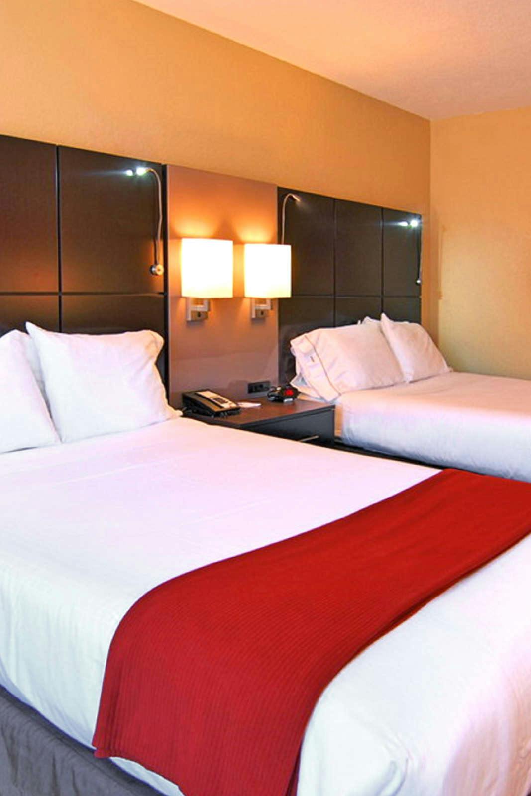 Hotel Holiday Inn Express Ft. Lauderdale Cruise-Airport photo 2