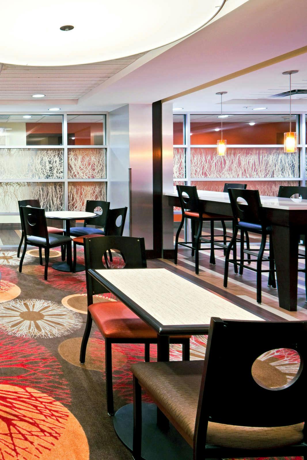 Hotel Holiday Inn Express Ft. Lauderdale Cruise-Airport photo 5