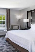 Hotel Hampton Inn & Suites Bridgewater photo 1