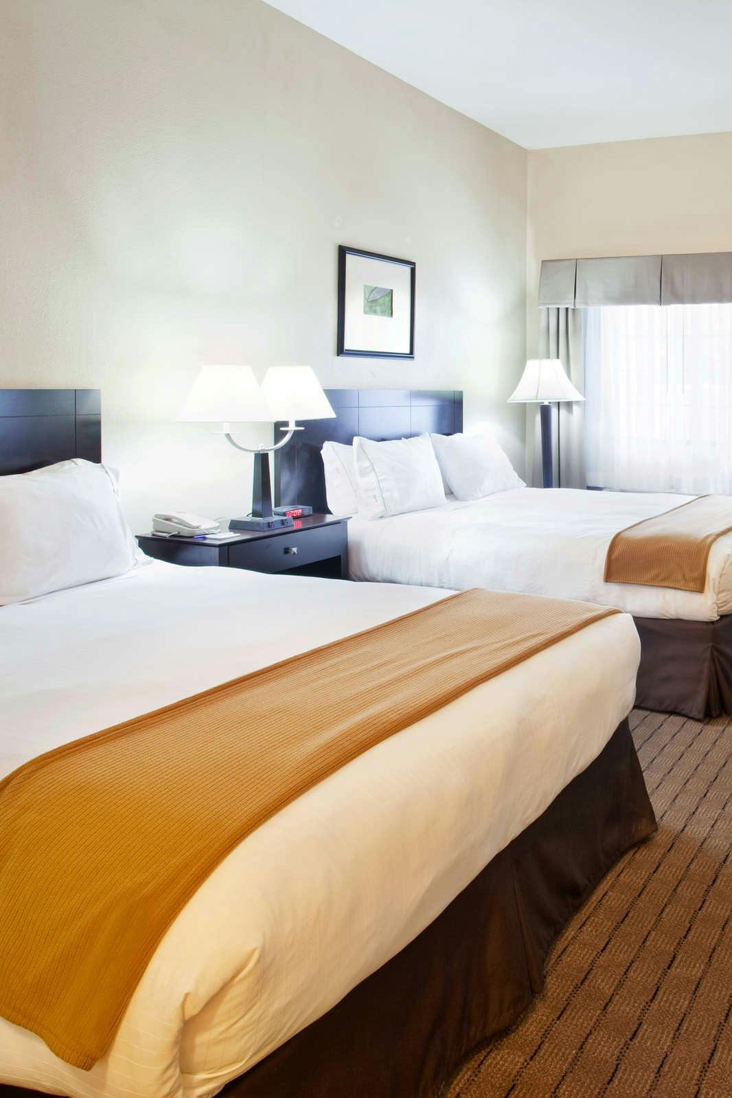 Hotel Holiday Inn Express Hotel & Suites Rancho Mirage photo 2