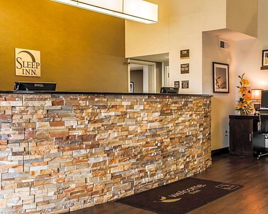 Hotel Baymont by Wyndham Slidell photo 1