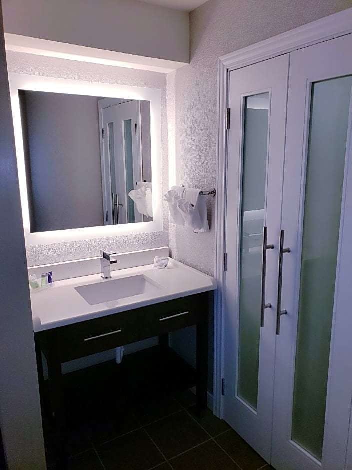 Hotel Baymont by Wyndham Slidell photo 5