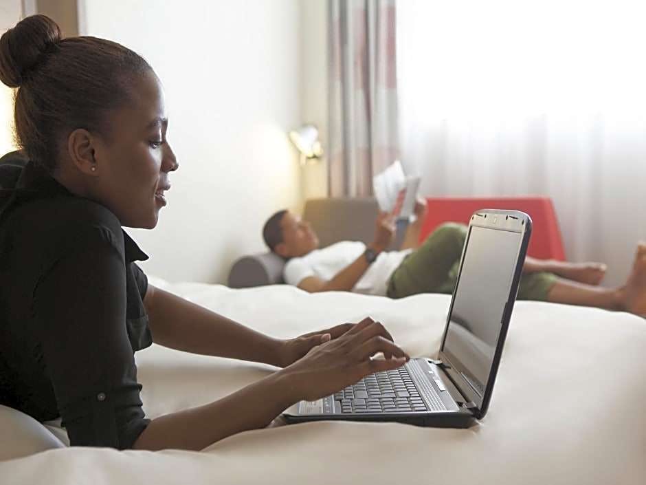 Hotel Novotel Mechelen Centrum photo 2