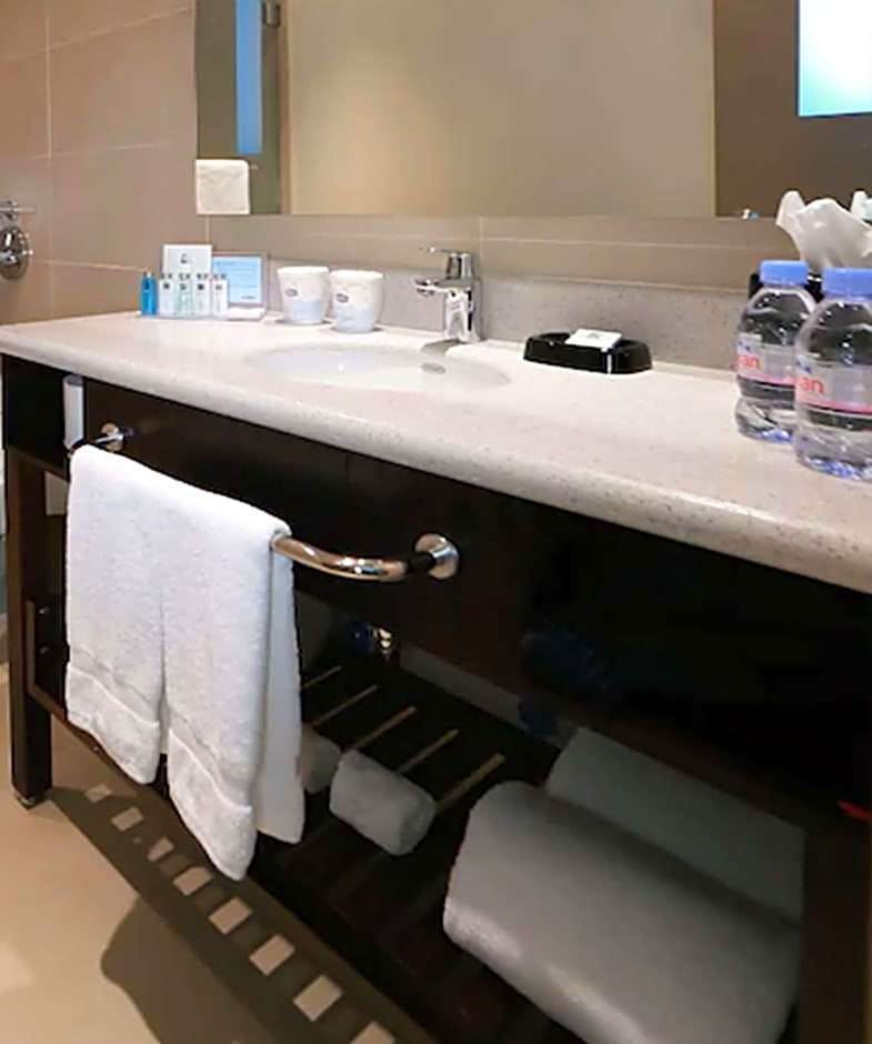 Hotel Hampton by Hilton Panama photo 3