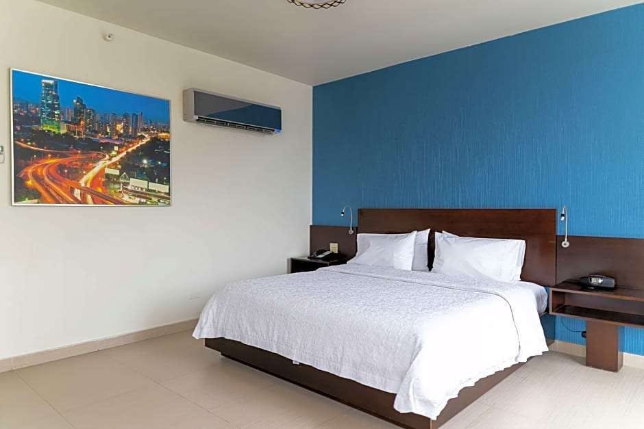 Hotel Hampton by Hilton Panama photo 4