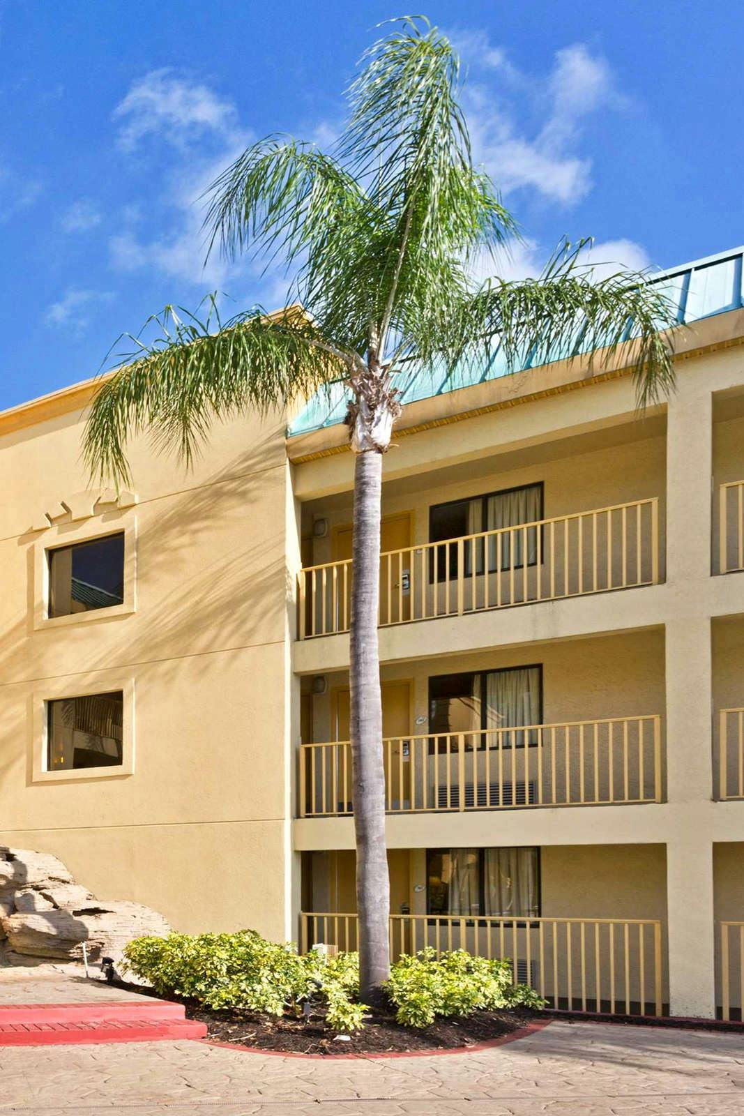 La Quinta Inn By Wyndham Tampa Near Busch Gardens Tampa Usf