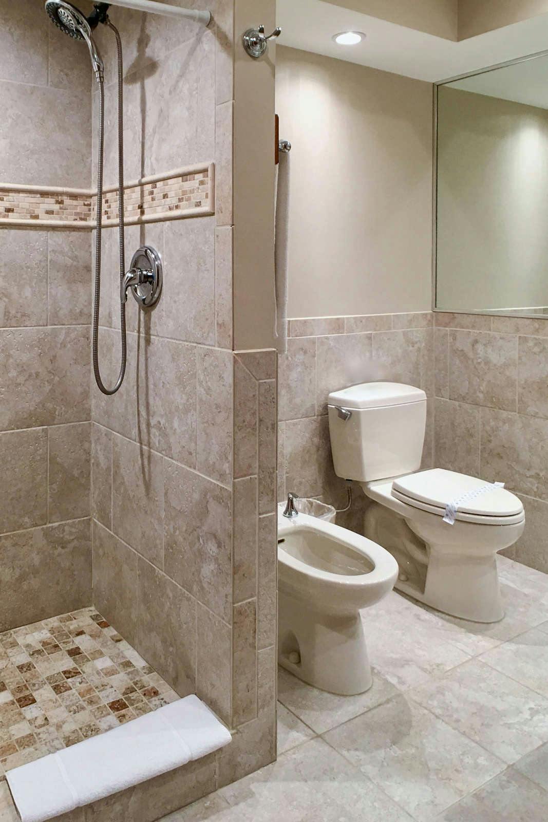 Hotel Sybaris Suites Northbrook photo 5