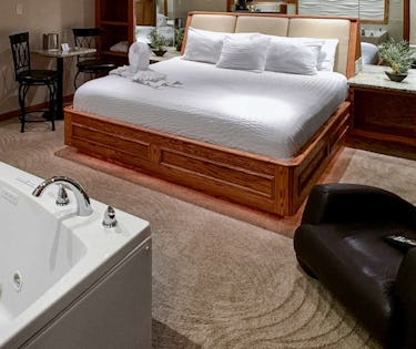 Sybaris Pool Suites Northbrook Chicago Hoteltonight Sybaris Pool Suites Northbrook Chicago Hoteltonight