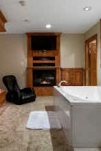 Hotel Sybaris Suites Northbrook photo 3