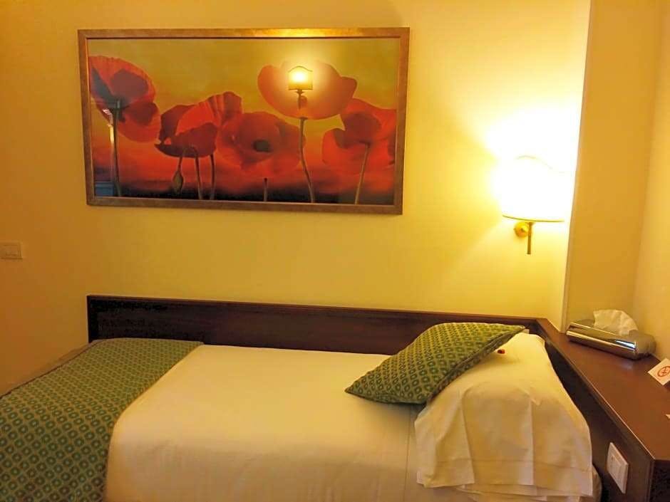 Hotel Hotel Athena Siena photo 2