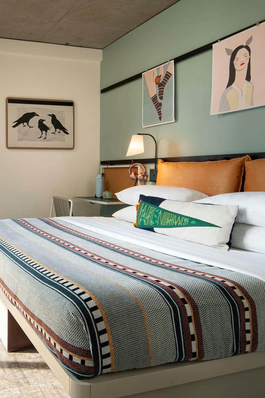 Hotel Moxy Portland Downtown photo 5