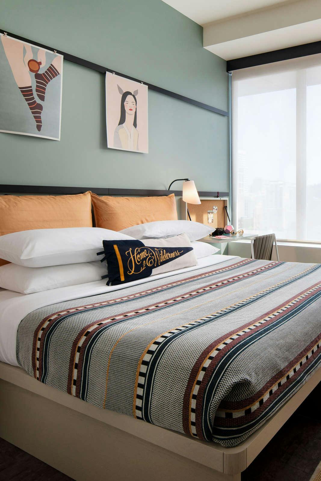 Hotel Moxy Portland Downtown photo 4