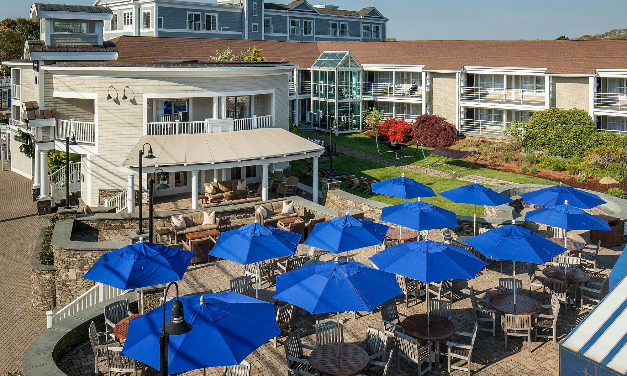 hotels near hyannis yacht club