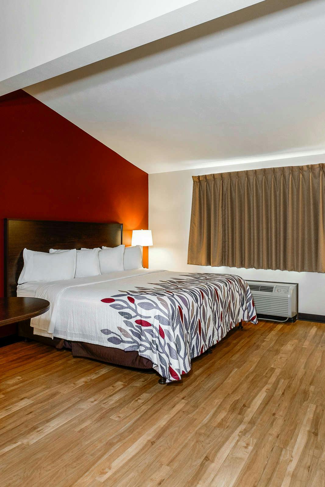 Hotel Red Roof Inn Vermillion - U of South Dakota photo 2