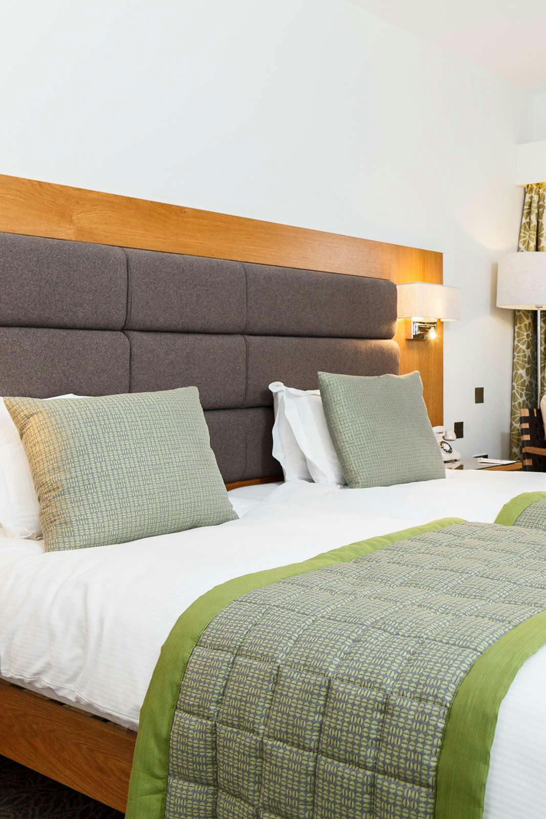 Hotel Champneys Forest Mere photo 1