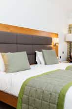 Hotel Champneys Forest Mere photo 1