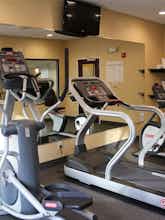 Hotel Holiday Inn Express Hotel & Suites Niles photo 5