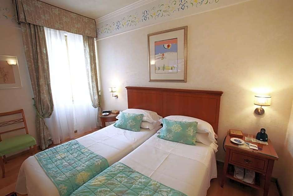 Hotel The Hotel Firenze, Sure Hotel Collection by Best Western photo 2