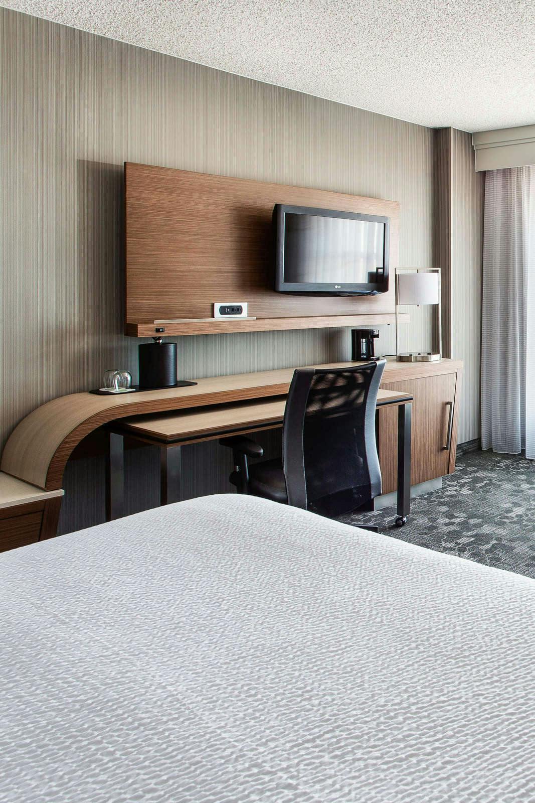 Hotel Sonesta Emeryville - San Francisco Bay Bridge. photo 2