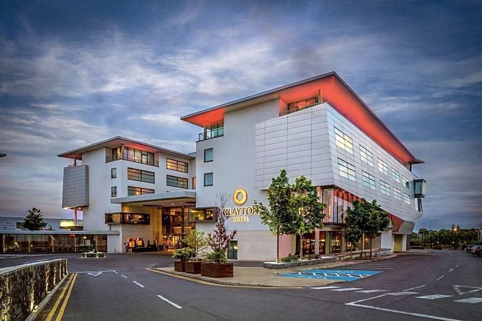 CLAYTON HOTEL